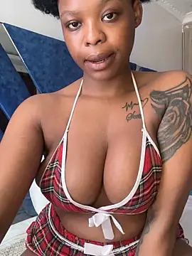 Snapshot of SexxyLunar chatting on November 2025 07:49:01 AM SexxyLunar online show from November 2025 07:49:01 AM