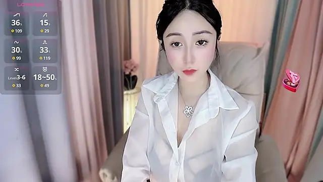 Snapshot of Liiniie-Lovers chatting on February 2025 04:59:02 AM Liiniie-Lovers online show from February 2025 04:59:02 AM