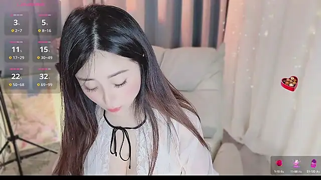 Snapshot of Liiniie-Lovers chatting on February 2025 11:36:02 PM Liiniie-Lovers online show from February 2025 11:36:02 PM