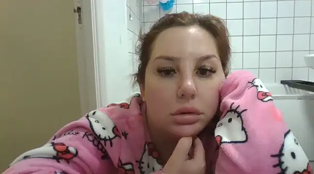 magical mia online show from February 2025 02:13:01 PM