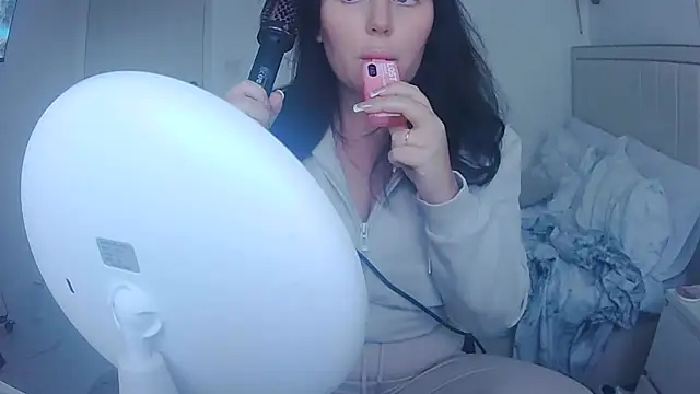 Snapshot of magical_mia chatting on January 2026 03:03:02 PM magical mia online show from January 2026 03:03:02 PM