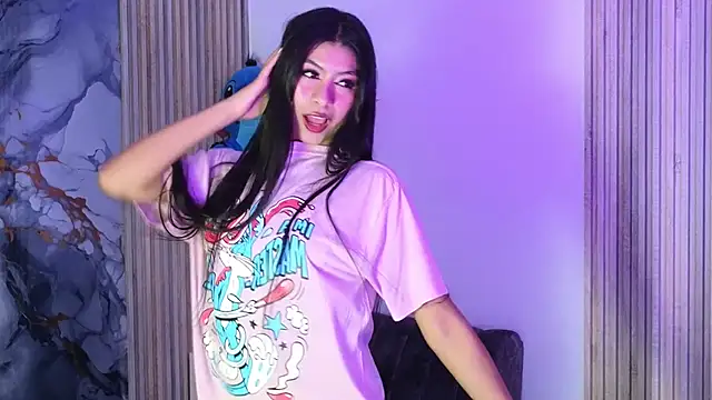 Snapshot of LissaWiild chatting on December 2025 08:13:01 PM LissaWiild online show from December 2025 08:13:01 PM