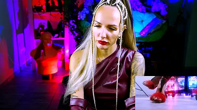 MonicaMaxwel online show from November 2025 11:01:02 AM