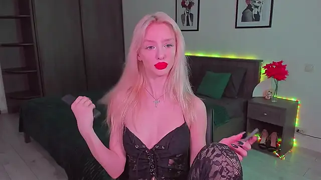 AleksaBlonde online show from January 2025 11:00:01 AM