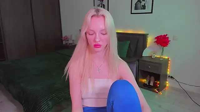 AleksaBlonde online show from February 2025 02:45:01 PM