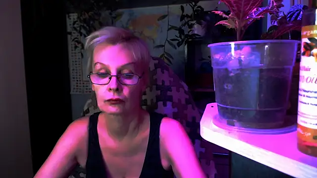 HelgaHimmell online show from April 2026 09:52:01 PM