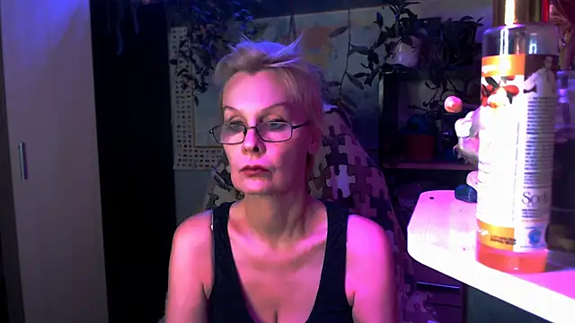 HelgaHimmell online show from April 2026 10:47:02 PM