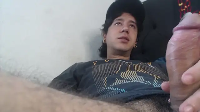 Snapshot of AndyBetti chatting on March 2026 05:38:01 PM AndyBetti online show from March 2026 05:38:01 PM