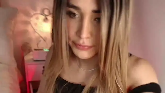 Missantonella  online show from December 2024 10:19:01 PM