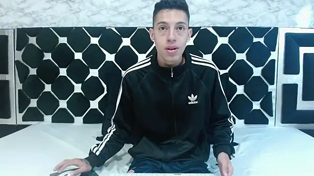 thiago19s online show from February 2025 09:33:01 PM