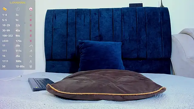 Snapshot of AlexanderSavage chatting on November 2025 09:13:01 PM AlexanderSavage online show from November 2025 09:13:01 PM