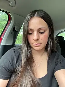 Loella-Rose online show from June 2026 12:33:02 PM