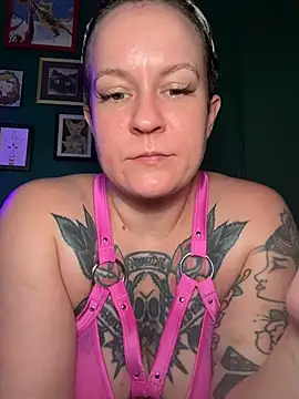 quinnmariexo online show from July 2026 07:16:01 PM