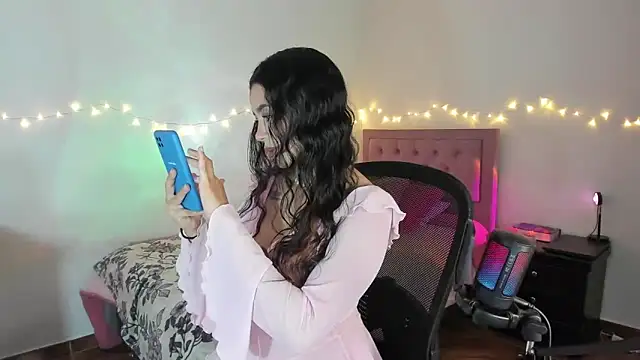 youpinkgirl  online show from December 2025 10:03:01 PM