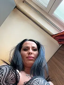 Hotmomcheckk  online show from March 2026 10:20:01 AM