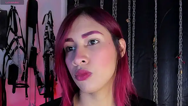 charrlotte quinn online show from May 2026 04:34:01 PM