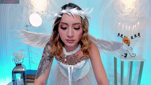 Snapshot of MollySundersX chatting on October 2025 09:35:02 PM MollySundersX online show from October 2025 09:35:02 PM