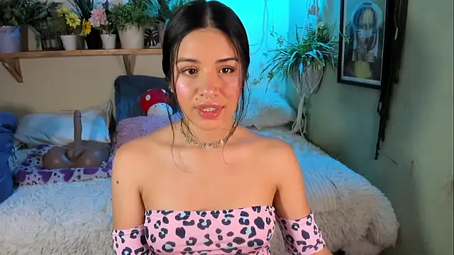 MiaaRose online show from November 2025 04:06:02 PM