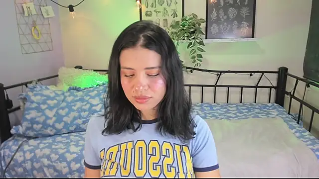 MiaaRose online show from December 2025 05:38:02 AM