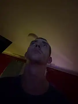 czruz online show from March 2026 02:39:01 AM