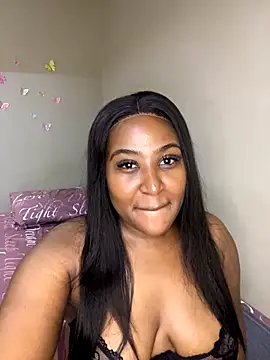 yummydoll97 online show from November 2025 05:40:02 PM