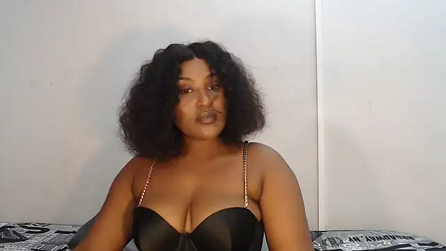 yummydoll97 online show from January 2026 06:22:02 PM