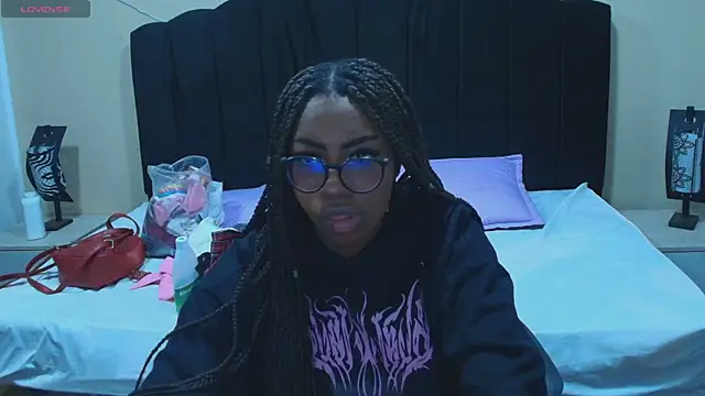 Raquel jones online show from November 2025 11:32:02 AM