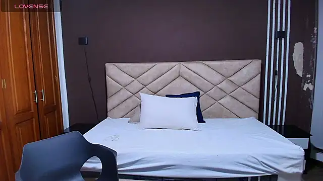 Raquel jones online show from January 2026 11:48:02 AM