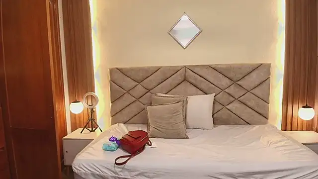 Raquel jones online show from March 2026 11:59:02 AM