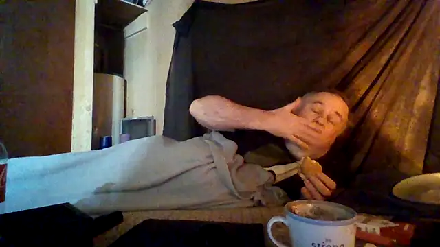 Nightshade7712 online show from February 2026 05:49:02 PM