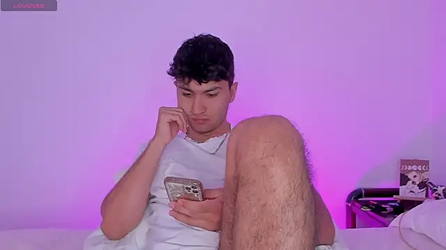 Snapshot of Valerio_James7 chatting on January 2025 10:56:01 PM Valerio James7 online show from January 2025 10:56:01 PM