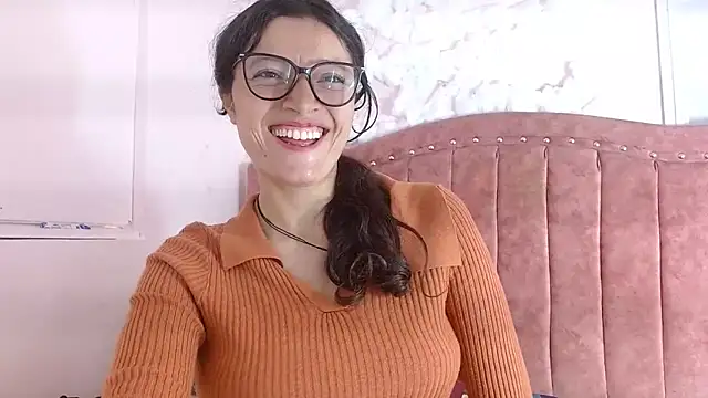 lunazulsj online show from January 2025 05:31:02 PM