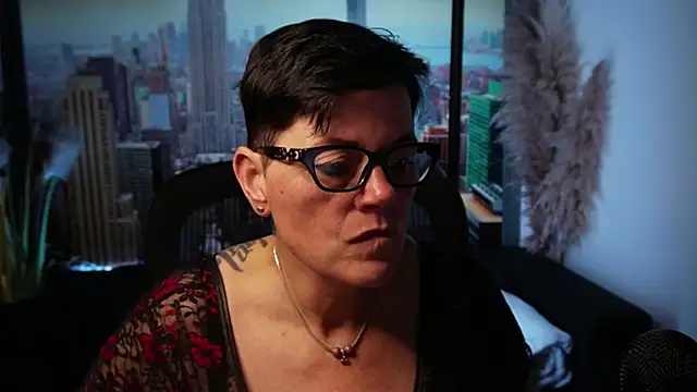 ninarandmann online show from November 2025 06:56:02 PM