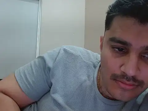 robintoit online show from April 2026 02:28:01 AM