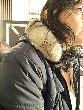 Natasha milf   online show from October 2025 01:08:02 PM