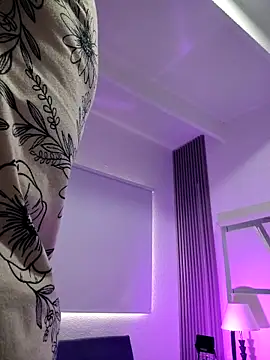 Natasha milf   online show from October 2025 12:46:01 PM