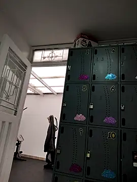 Natasha milf   online show from November 2025 12:55:01 PM