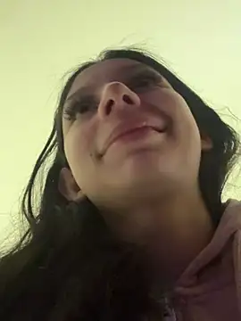 Snapshot of Bonniepark chatting on January 2025 12:05:02 PM Bonniepark online show from January 2025 12:05:02 PM