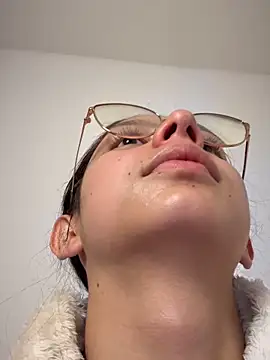 Snapshot of Bonniepark chatting on November 2025 10:25:02 AM Bonniepark online show from November 2025 10:25:02 AM