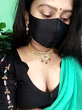 Idhika Paul online show from February 2026 12:52:02 PM