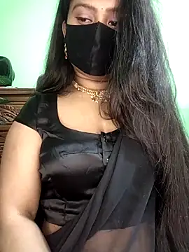 Idhika Paul online show from February 2026 12:47:02 AM