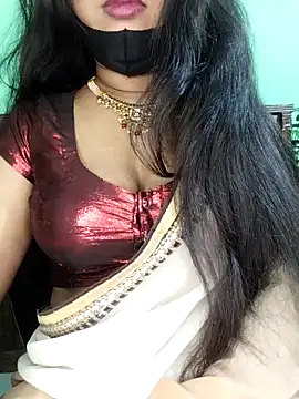 Idhika Paul online show from February 2026 03:31:02 PM