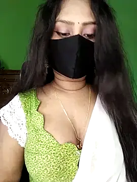 Idhika Paul online show from March 2026 06:19:01 AM