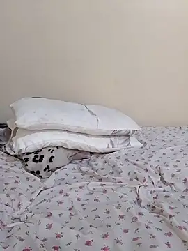 Snapshot of MaskedGQ chatting on October 2025 11:00:01 AM MaskedGQ online show from October 2025 11:00:01 AM