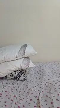 Snapshot of MaskedGQ chatting on November 2025 01:44:01 PM MaskedGQ online show from November 2025 01:44:01 PM