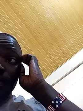 Snapshot of MaskedGQ chatting on November 2025 11:03:02 AM MaskedGQ online show from November 2025 11:03:02 AM