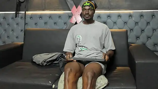 Terrance z online show from November 2025 11:46:01 PM