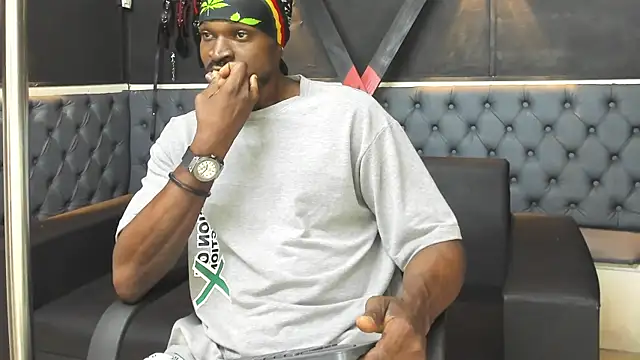 Terrance z online show from November 2025 08:08:02 PM