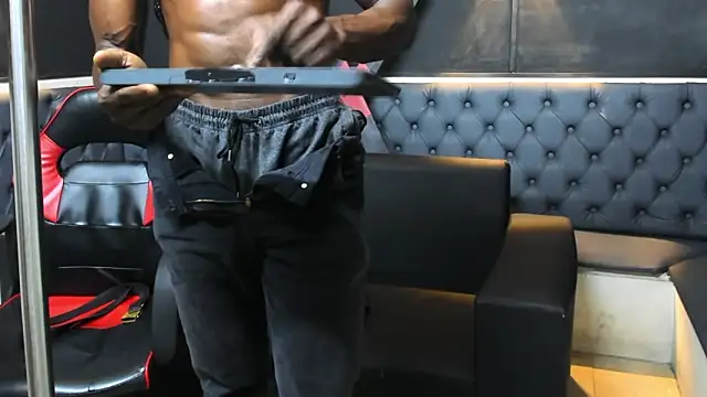 Terrance z online show from December 2025 07:53:02 PM