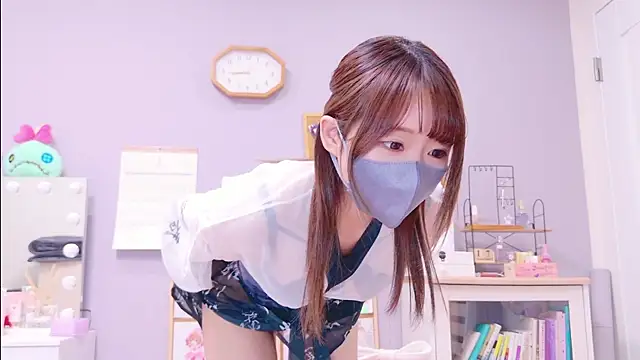 Yui-Ch online show from February 2025 11:44:02 AM